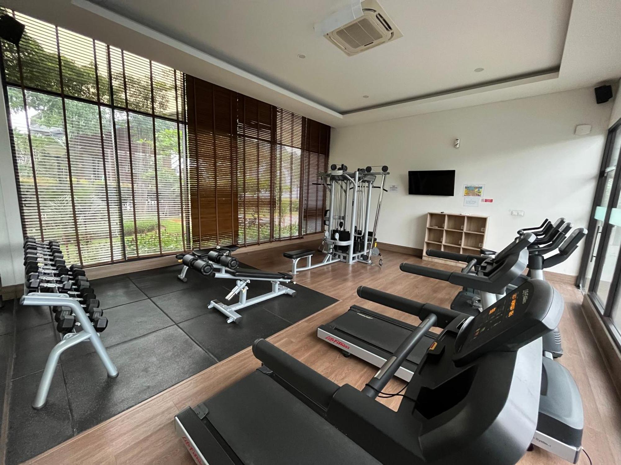 2 Floor Cozy House In Wisteria Jakarta Garden City المظهر الخارجي الصورة